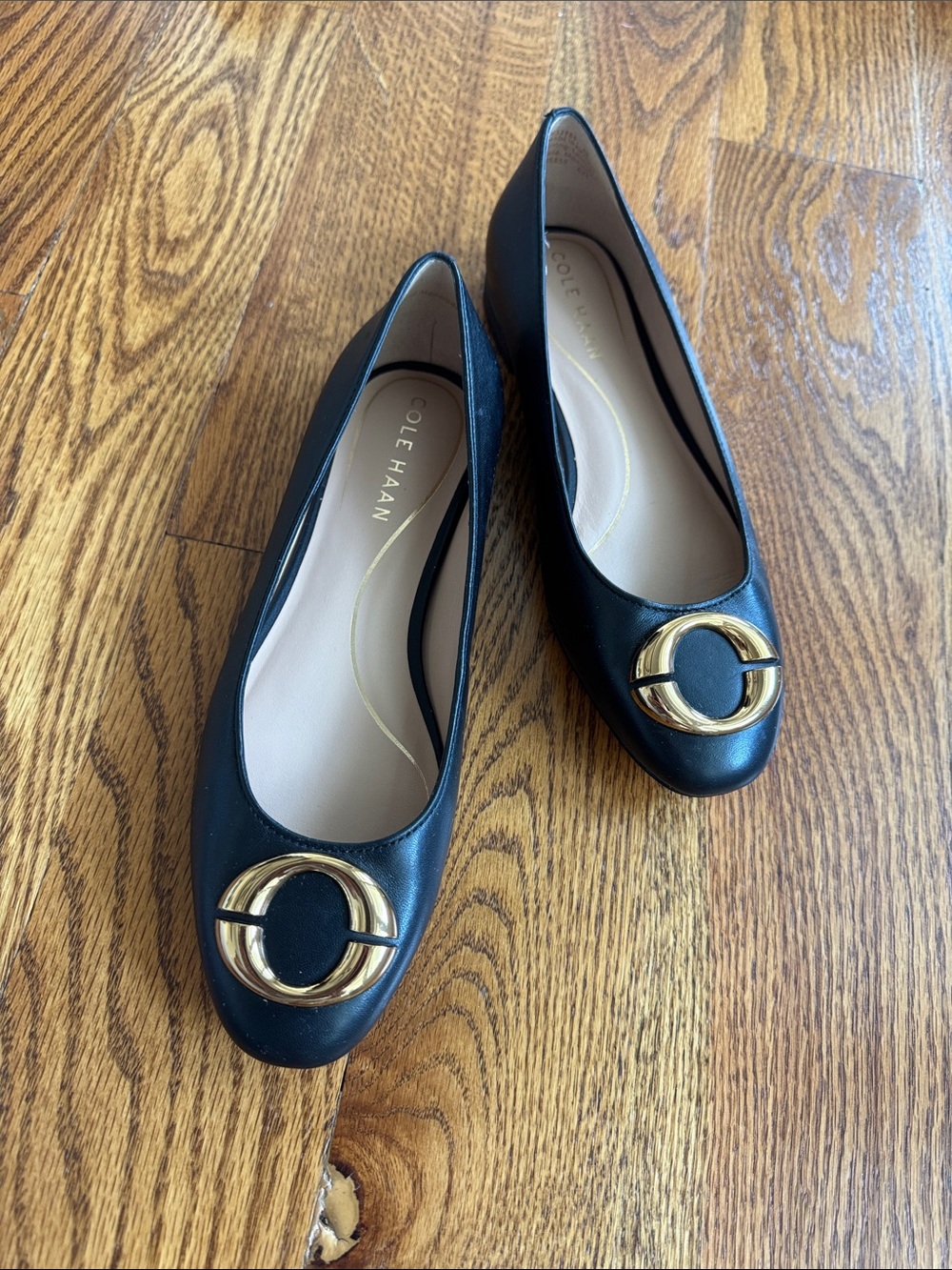 Cole Haan Skylar Leather Ballet Flats/Shoes Sz 6 Black Gold Round Toe